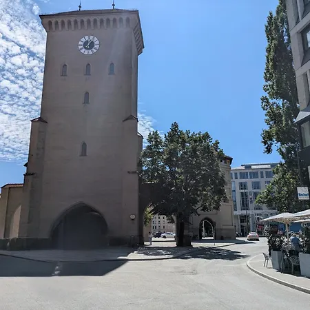 Prime Old Town Location With 3 Bedrooms For 1-7 Guests Apartment München