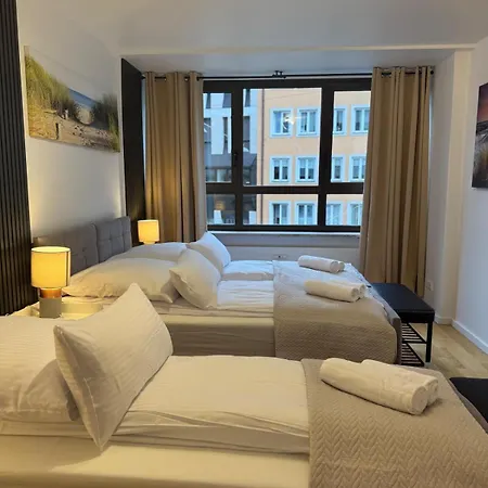 Apartment Prime Old Town Location With 3 Bedrooms For 1-7 Guests