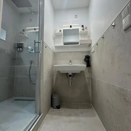 Apartment Prime Old Town Location With 3 Bedrooms For 1-7 Guests München