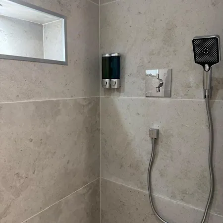 Prime Old Town Location With 3 Bedrooms For 1-7 Guests * München